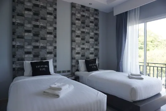 ห้องดีลักซ์เตียงแฝดมีวิวภูเขา