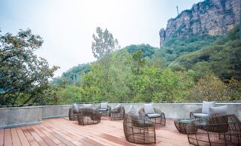 Qianna Hotel (Wanxianshan Qingshanju)