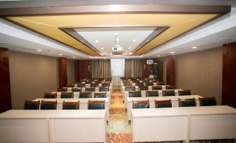 Pingdingshan Runzeyuan Shenma Hotel