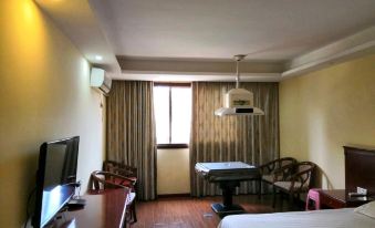Xiangxiang Lifeng Hotel