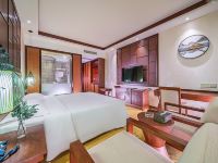 龙州皇家信翔国际酒店 - 东南亚大床房