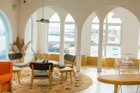 Juruo Coffee House Art Gallery (Gold Coast)