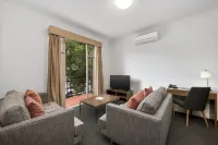 Quest Dandenong - balcony