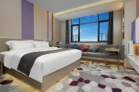 Xiangyin Wanxing Hotel Hotels near Helong Lake