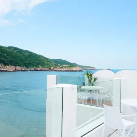 Houyuan Shatan Guesthouse