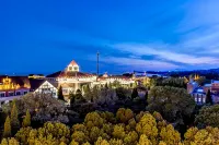Tang Bai Hai Jing hotel (tiger stone shop, Beidaihe) - Романтические