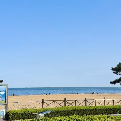 Qingdao Golden Beach Bohai Seaview Homestay Отели рядом с достопримечательностью «Пляж Голден-Бич»