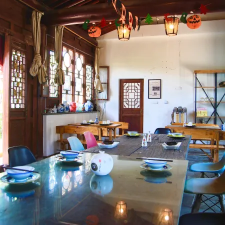 Pingyao Ji Prefecture Floral habitat courtyard Homestay