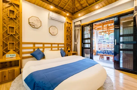 Floral Hotel·Furong Town Qichi Hotel (Great Waterfall Branch)