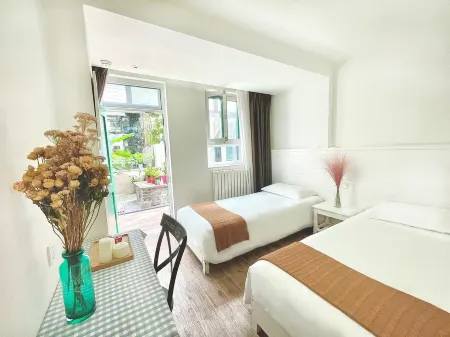 Peking Station Hostel