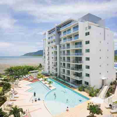 Mantra Esplanade Hotel Exterior