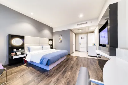 Jiayi Hotel (Dongying West Second Road, Ginza Mall, Petrochemical College Store) Отели рядом с достопримечательностью «Академия Инженерных Инженерных Институт»