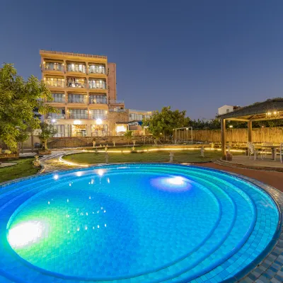 Ailin Seaview Hotel Hotels near Dishui Danping