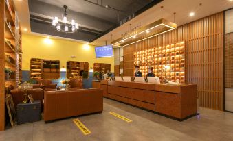 James Joyce Coffetel(new world store, Nanpu Road, Ezhou).