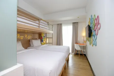 Nikhila Seminyak Bali Отели рядом с достопримечательностью «Храм Масчети»