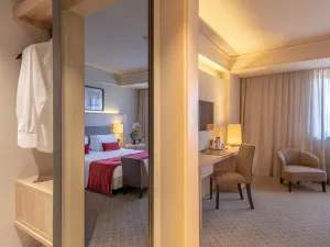 A.Roma Lifestyle Hotel