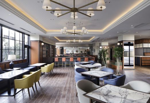 호텔 뉴 포트 요코스카 레스토랑