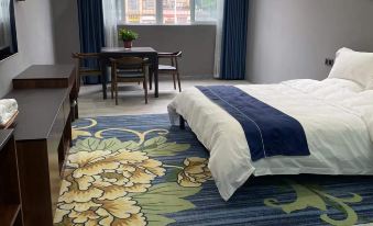 Rongqi Hotel (Chongqing Baisha Film and Television Base)