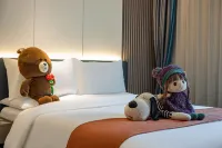 Hao Li Hotel (Guiyang Penshui Pool Zhongshan West Road Subway Station)