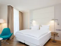 NH Berlin Alexanderplatz Hotels near Berghain