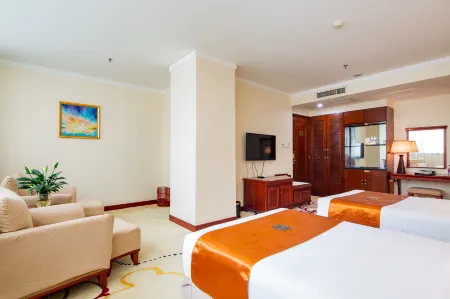 Holiday Dynasty Hotel