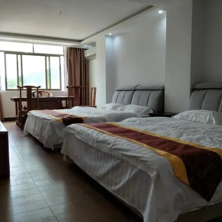 Wuhua Dongyue Hotel