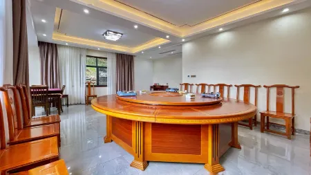 Wujie Holiday Mountain Villa Отели в г. Баокан