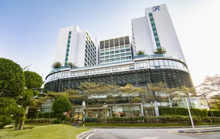 Royale Chulan Damansara Отели рядом с достопримечательностью «Петалинг-Джая»