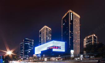 Jixia Electric Sports Hotel (Zhengzhou Zhengxuancheng Liting Branch)