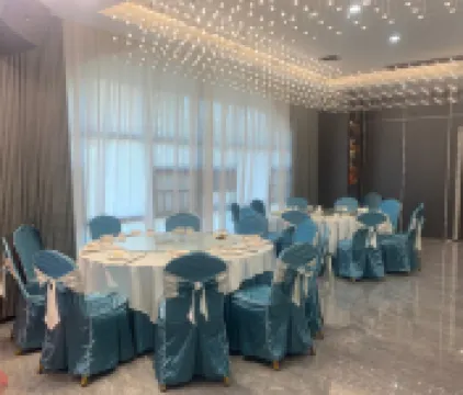 HEBE Zhenyue Hotel (Jixing Financial Plaza)