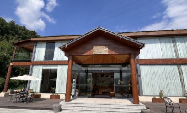 Zhujin Zhu Mountain Villa