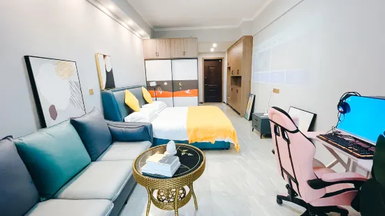 Come to stay at Star Hotel (Zhumadian High-speed Railway Station Jianye Kaixuan Plaza)