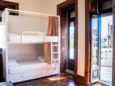 サン ジョルディ ホステルズ リスボン リスボンのホテル