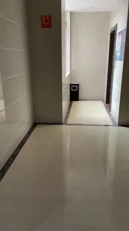 Prince Business Hotel (Yongfeng Supreme Branch) Отели рядом с достопримечательностью «Enjiang Ancient City»