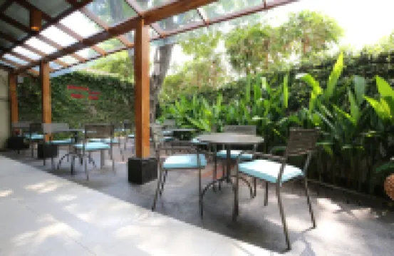 旁多克紗麗酒店 鄰近The Keranjang Bali - Surga Baru Oleh Oleh Bali的酒店