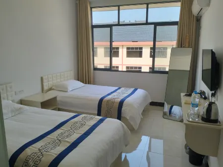 Longyuan homestay Отели рядом с достопримечательностью «Геологический парк Эль-Нос»