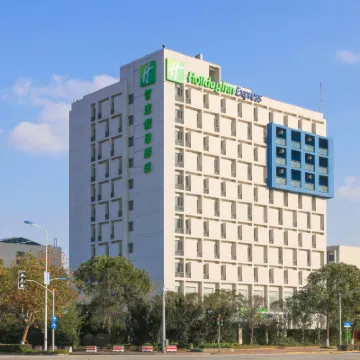 Holiday Inn Express SHANGHAI PUDONG AIRPORT by IHG Hotels near Shanghai-Pudongin kansainvälinen lentoasema