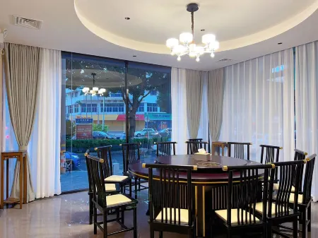 Mingtien Hotel (Xiamen Jimei Xinglin) Отели рядом с достопримечательностью «Xiamenshi Library (xinglinfenguan)»