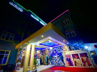 Hogis Luxury Suites Hotel di 