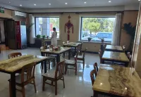 Jiayin Weiye Hotel