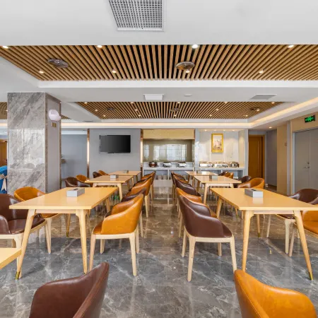 Vienna Classic Hotel (Chongwu Branch)