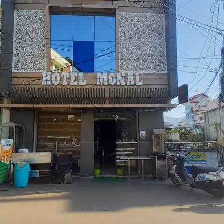 Hotel Monal