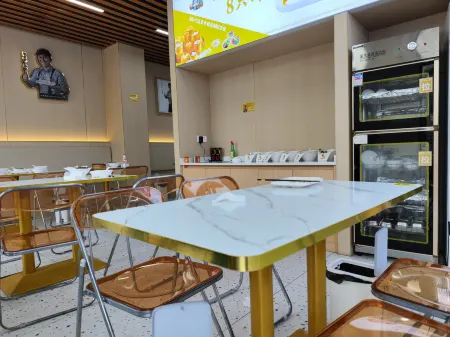 Ganzhou Mini Youjia Hotel Отели рядом с достопримечательностью «Jiangxi University of Science and Technology (East to Zhongcheng Mansion)»