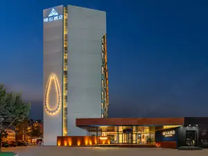 EURUS X HOTEL