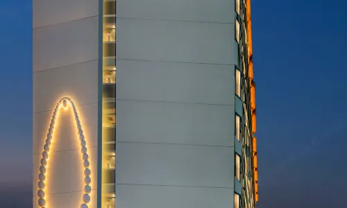 EURUS X HOTEL