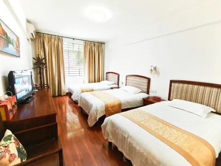 Nanmen Hotel Отели в г. Цзиаолин