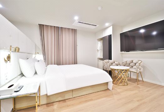 덴바스타호텔 하단