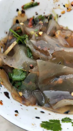 Yinjiang Huzeju Farm