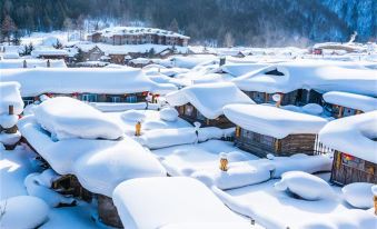 Xuexiang Zhoulaojiu Family Hotel