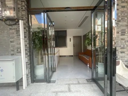 Guxiang Elegant Residence Homestay Отели рядом с достопримечательностью «Liuba Old Street»